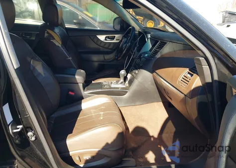 2009 Infiniti Fx35 z USA, uszkodzony, nr VIN JNRAS18W79M159097